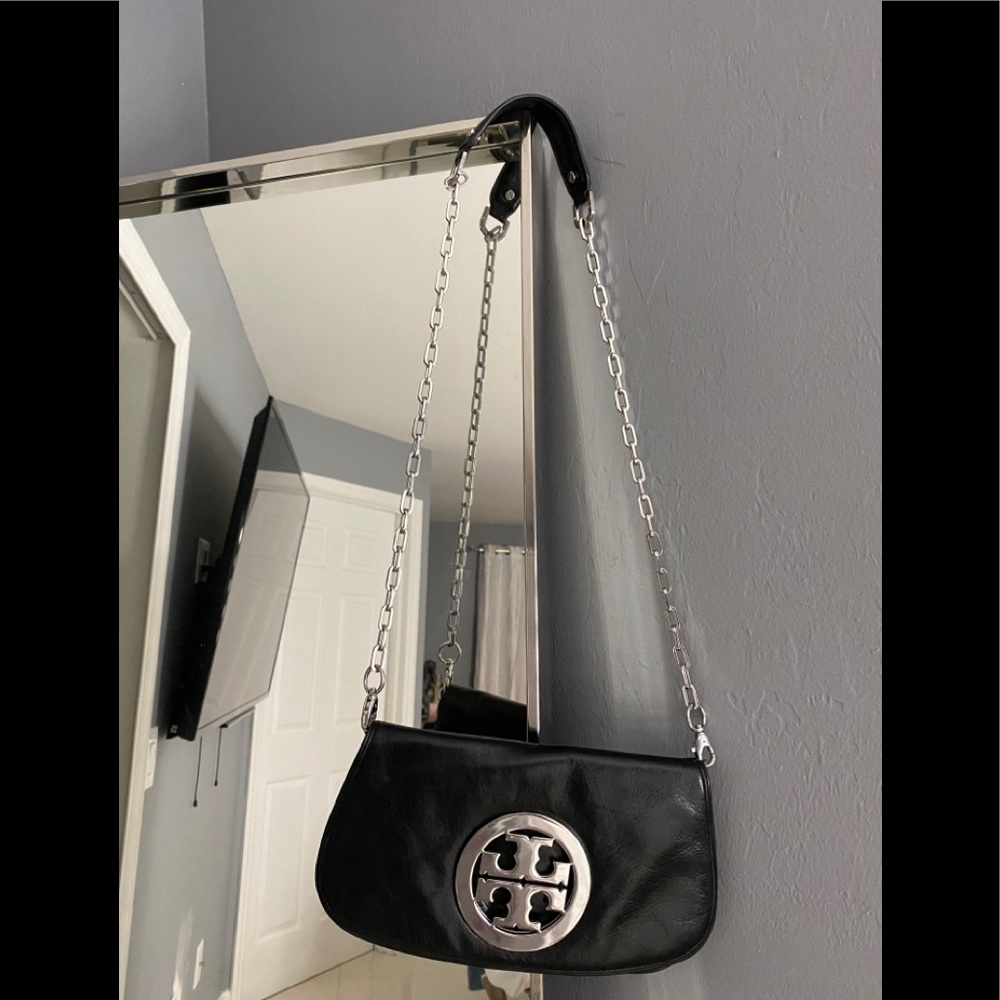 tory burch clutch